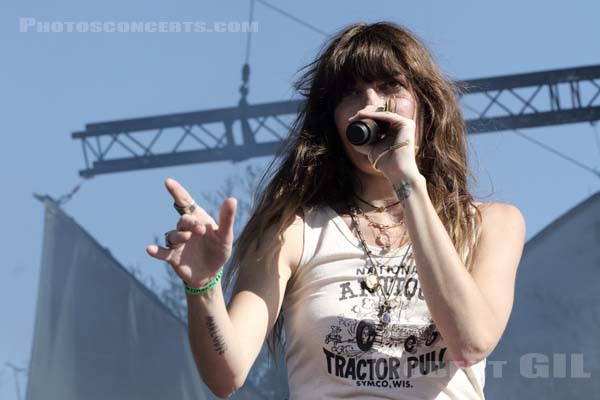 LOU DOILLON - 2019-05-31 - NIMES - Paloma - Flamingo - 